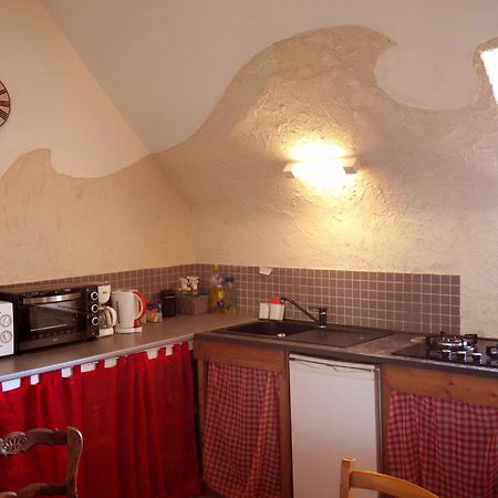 Les Gites Du Couvent Alternatif Camlez Bagian luar foto